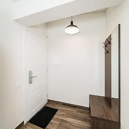 Prive Near Nemunas Island No. 2 By Urban Rent Apartment Kaunas